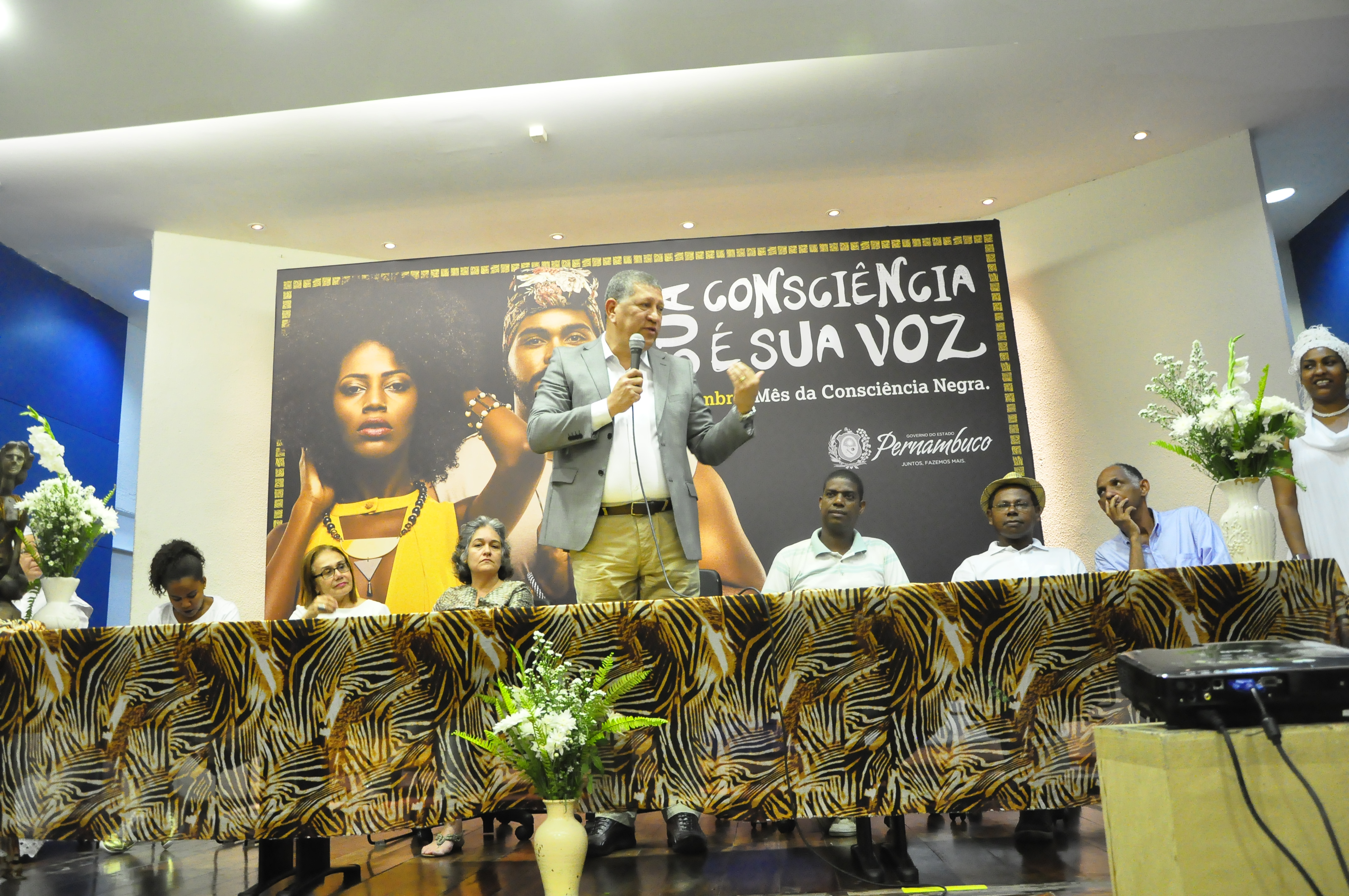 Novembro: Mês da Consciência Negra e campanha de combate ao racismo