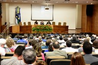 Servidor participa de Seminário promovido pela Escola de Contas do TCE